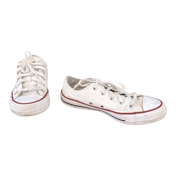 Converse White Sneakers Size 6 Women’s All Stars Low Top Men’s 4 Y2K 90s Casual - Picture 2 of 5